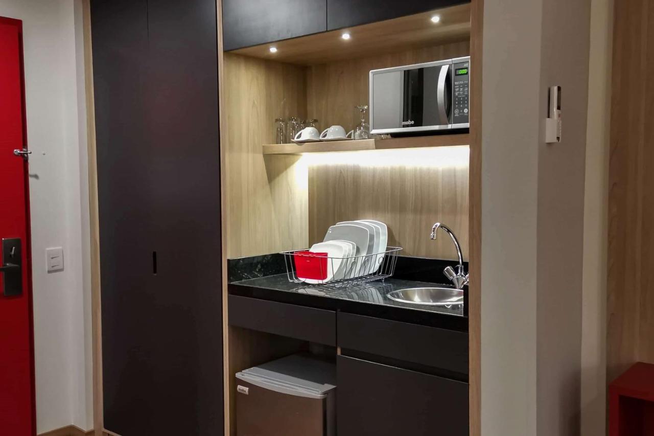 Ramada Encore By Wyndham Guadalajara Aeropuerto Las Pintas Экстерьер фото