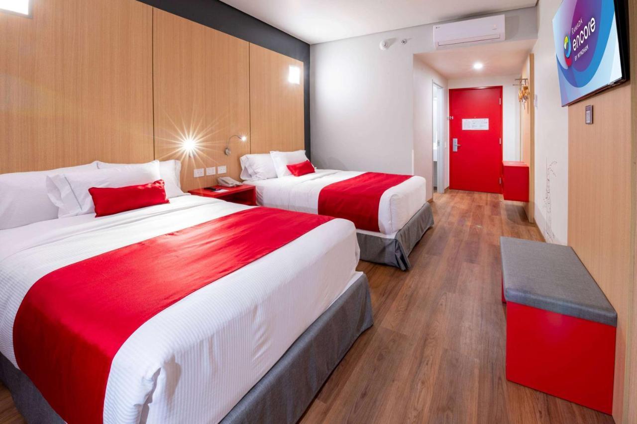 Ramada Encore By Wyndham Guadalajara Aeropuerto Las Pintas Экстерьер фото