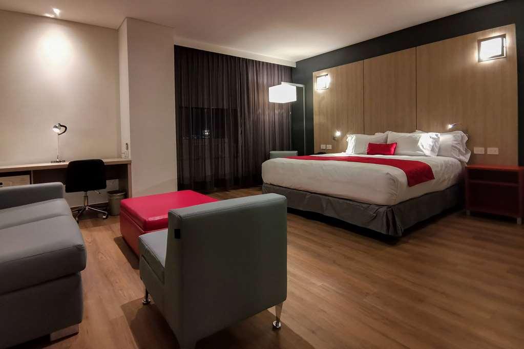 Ramada Encore By Wyndham Guadalajara Aeropuerto Las Pintas Номер фото