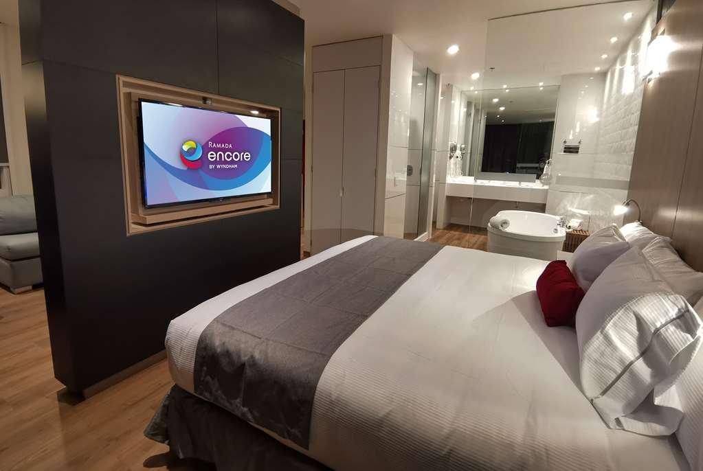 Ramada Encore By Wyndham Guadalajara Aeropuerto Las Pintas Номер фото