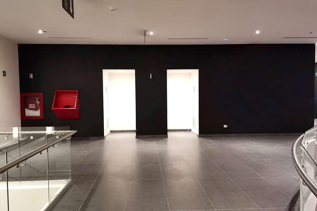 Ramada Encore By Wyndham Guadalajara Aeropuerto Las Pintas Удобства фото